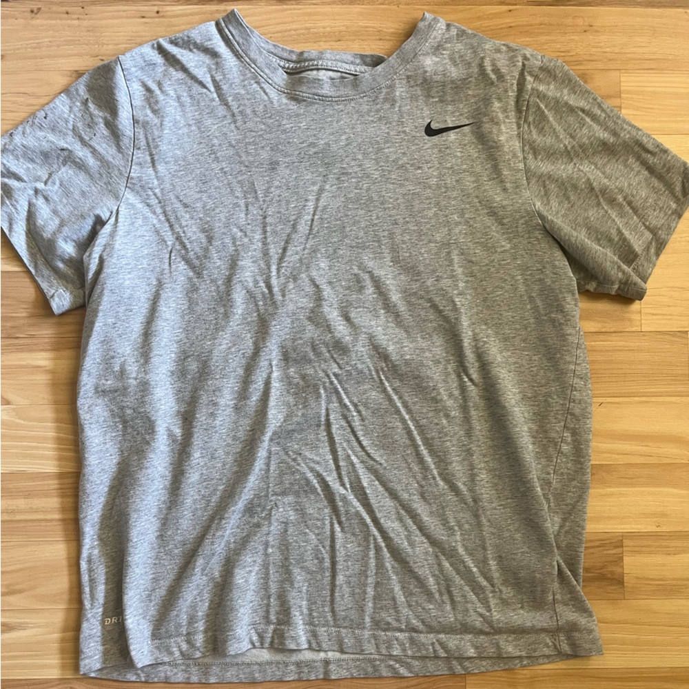 Dri-fit nike t shirt
